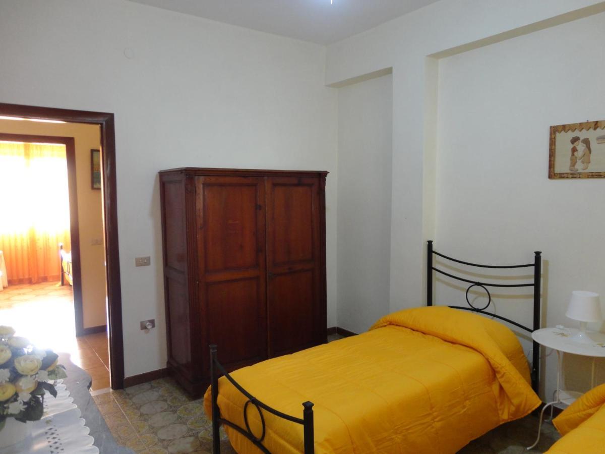 Baciati Dal Sole Apartment Porto Empedocle Exterior foto