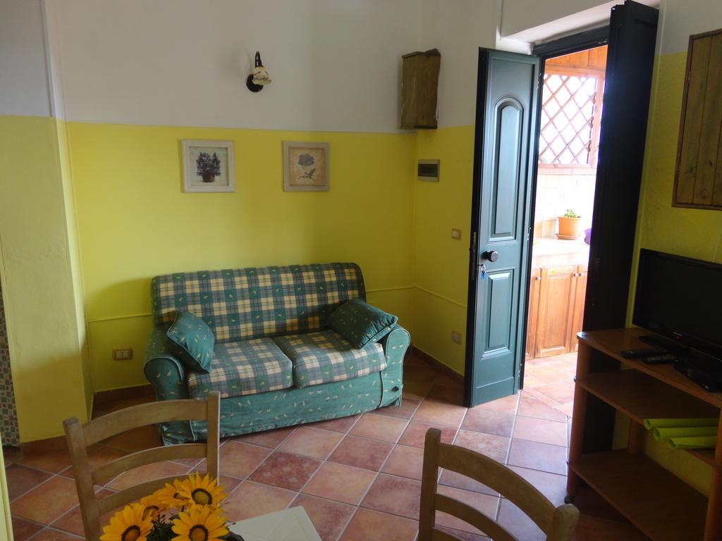 Baciati Dal Sole Apartment Porto Empedocle Cameră foto