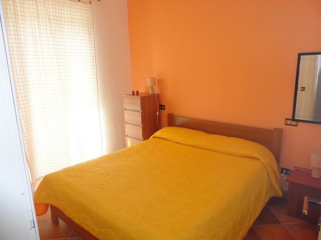 Baciati Dal Sole Apartment Porto Empedocle Cameră foto
