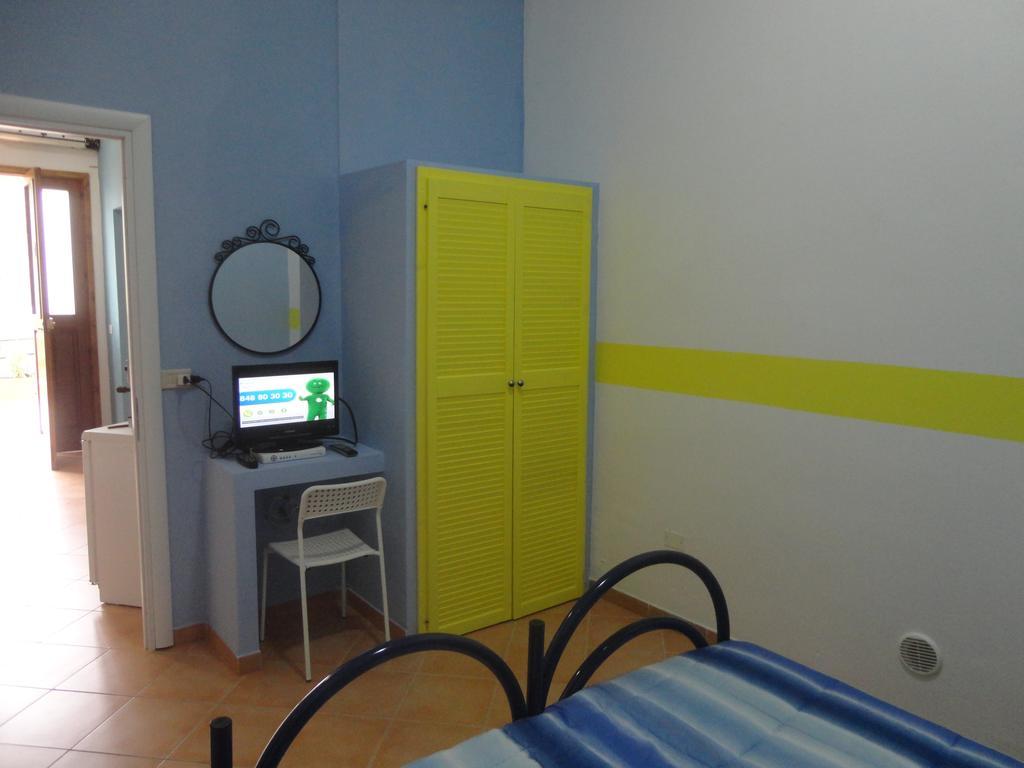 Baciati Dal Sole Apartment Porto Empedocle Exterior foto
