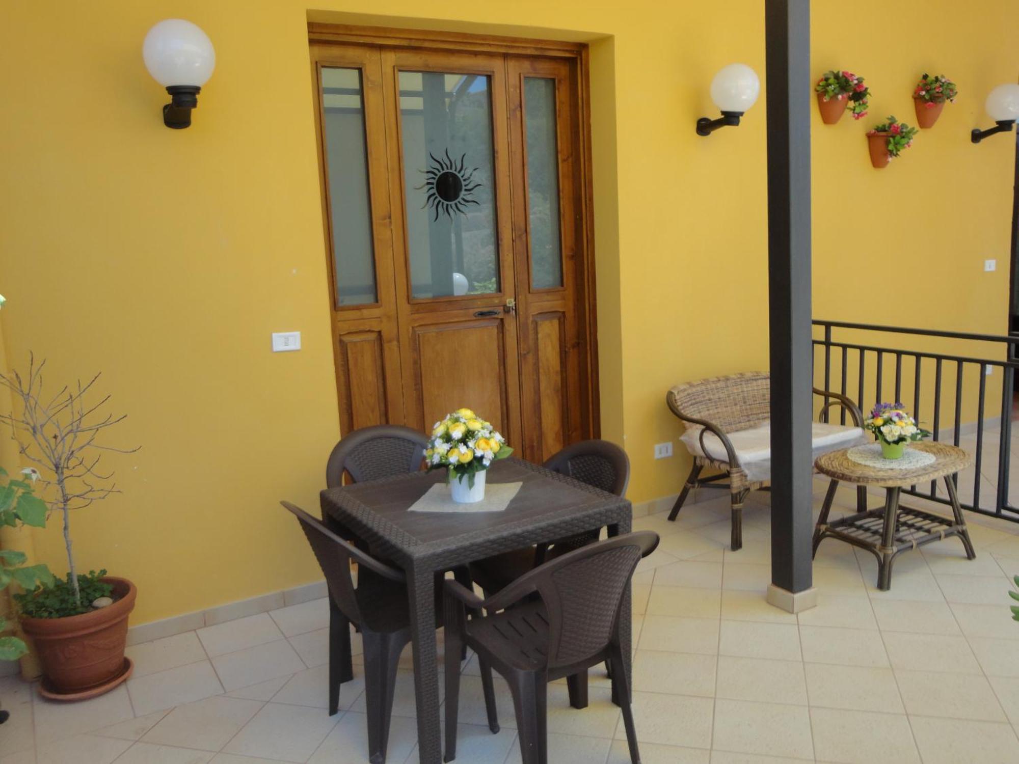 Baciati Dal Sole Apartment Porto Empedocle Exterior foto